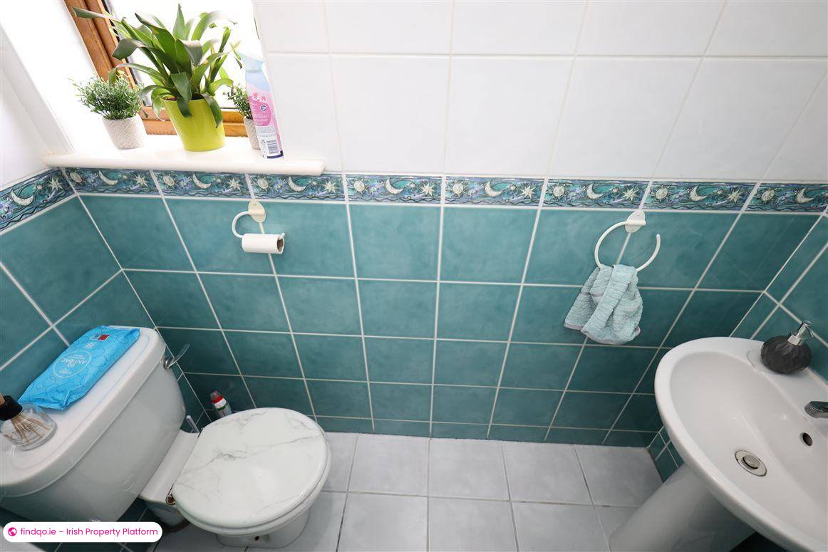 Semi-detached house for Sale in Carrigaline, Cork