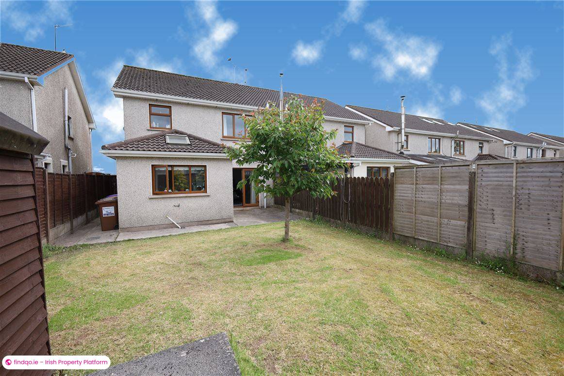 Semi-detached house for Sale in Carrigaline, Cork
