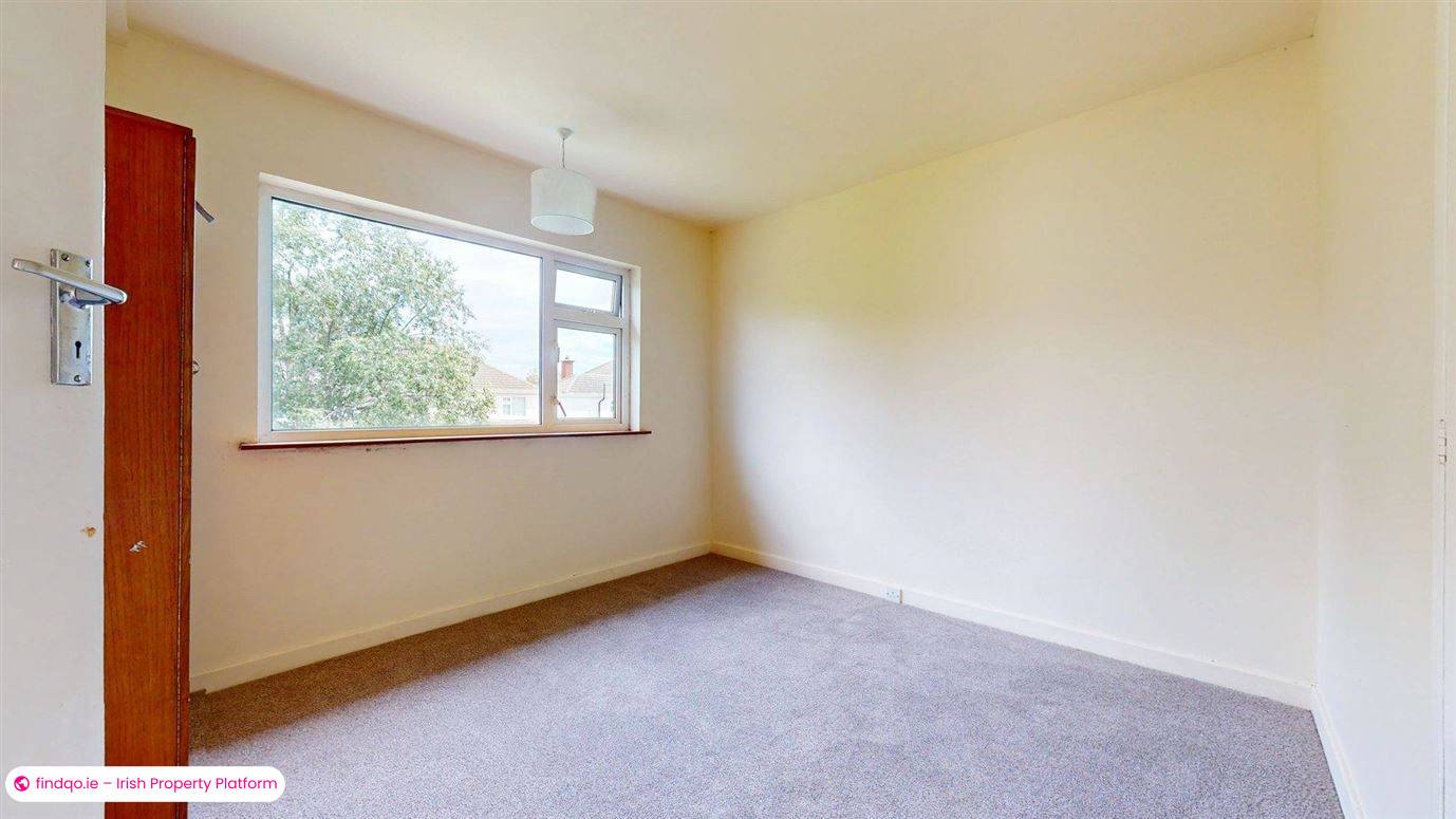 Semi-detached house for Sale in Sutton, Dublin 13
