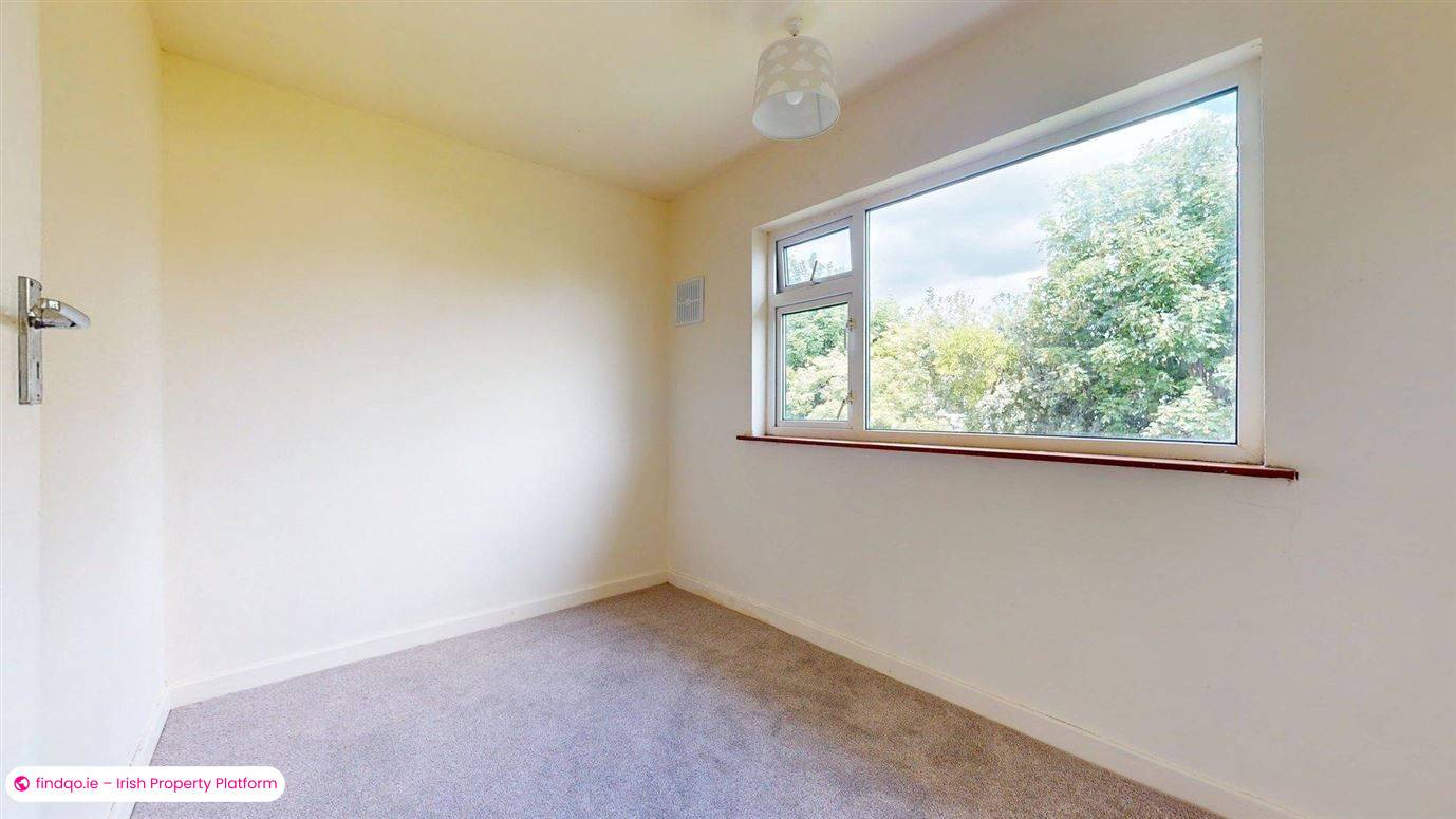 Semi-detached house for Sale in Sutton, Dublin 13