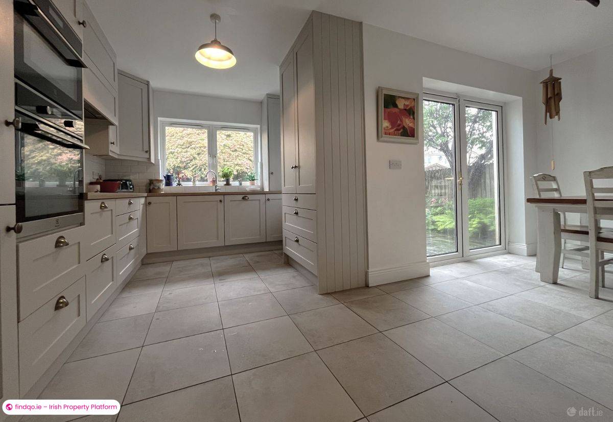 Semi-detached house for Sale in Tullamore, Offaly