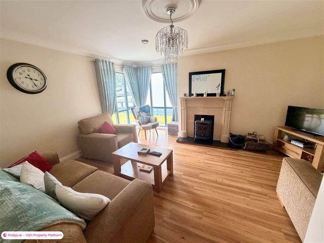 Detached house for Sale in Drumshanbo, Leitrim