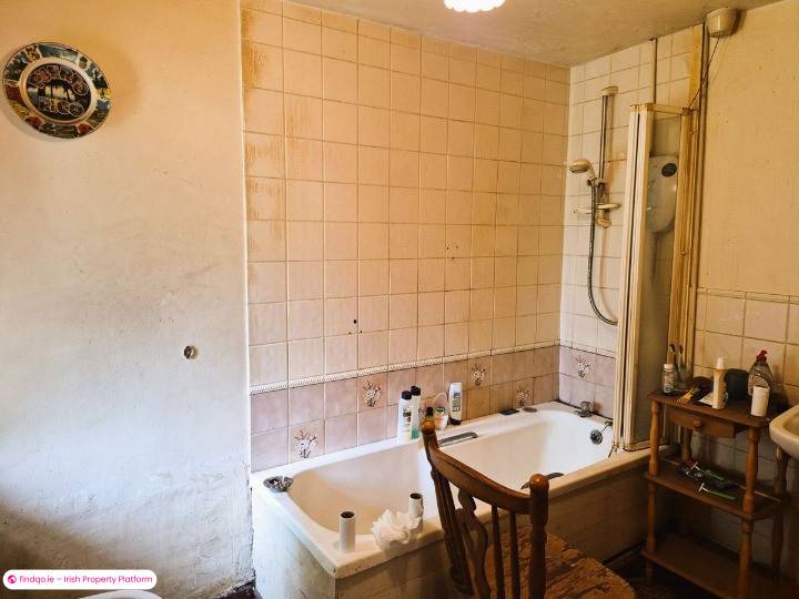 Bungalow for Sale in Carracastle, Mayo