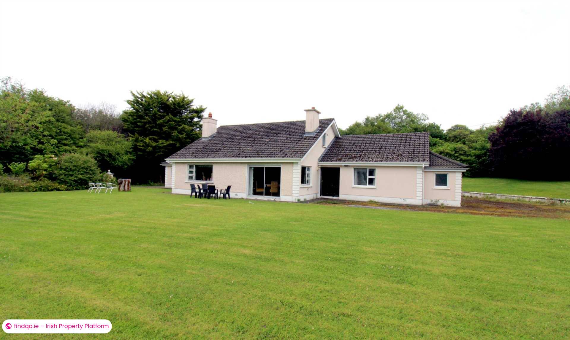 Detached house for Sale in Foxford, Mayo