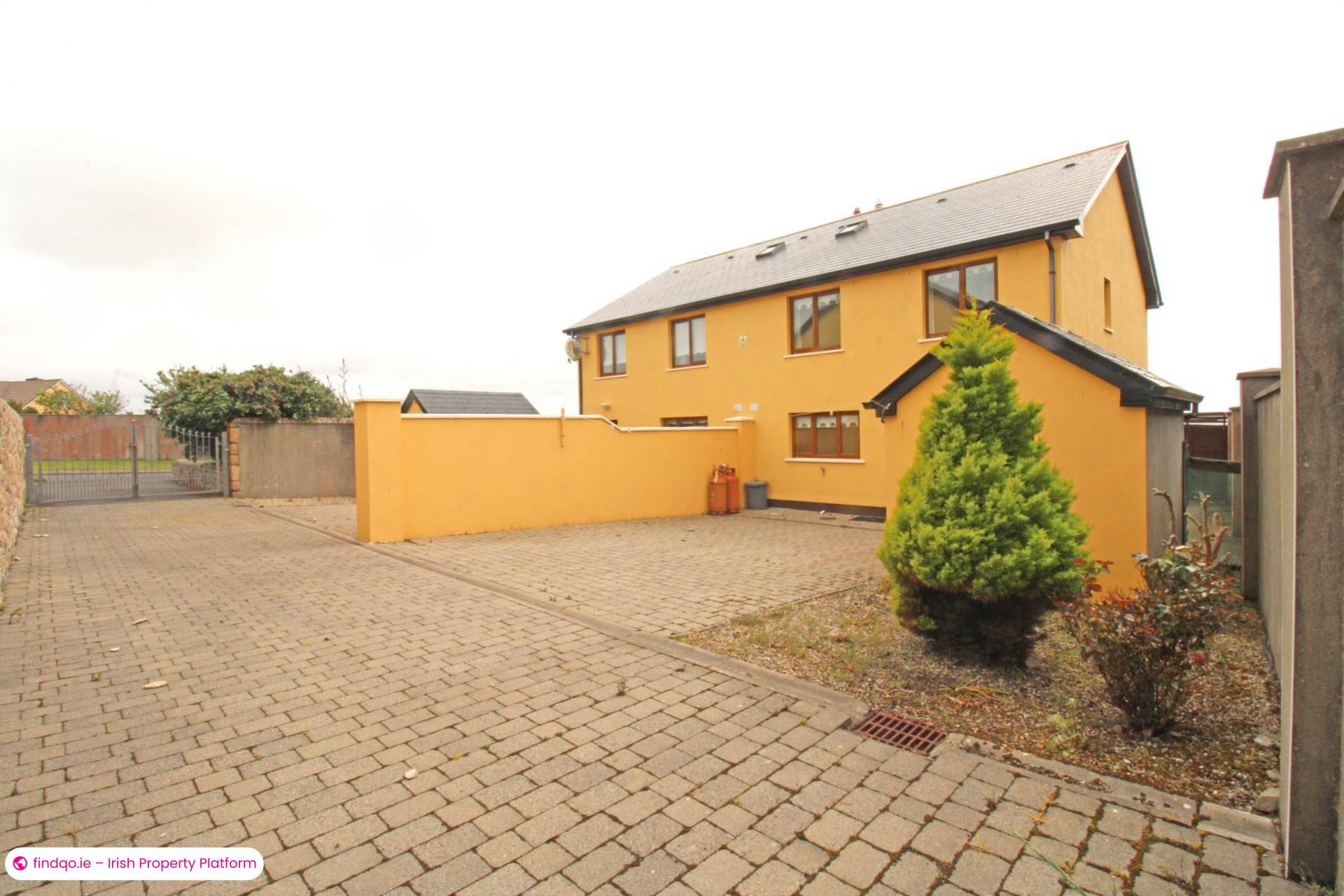 Semi-detached house for Sale in Belmullet, Mayo