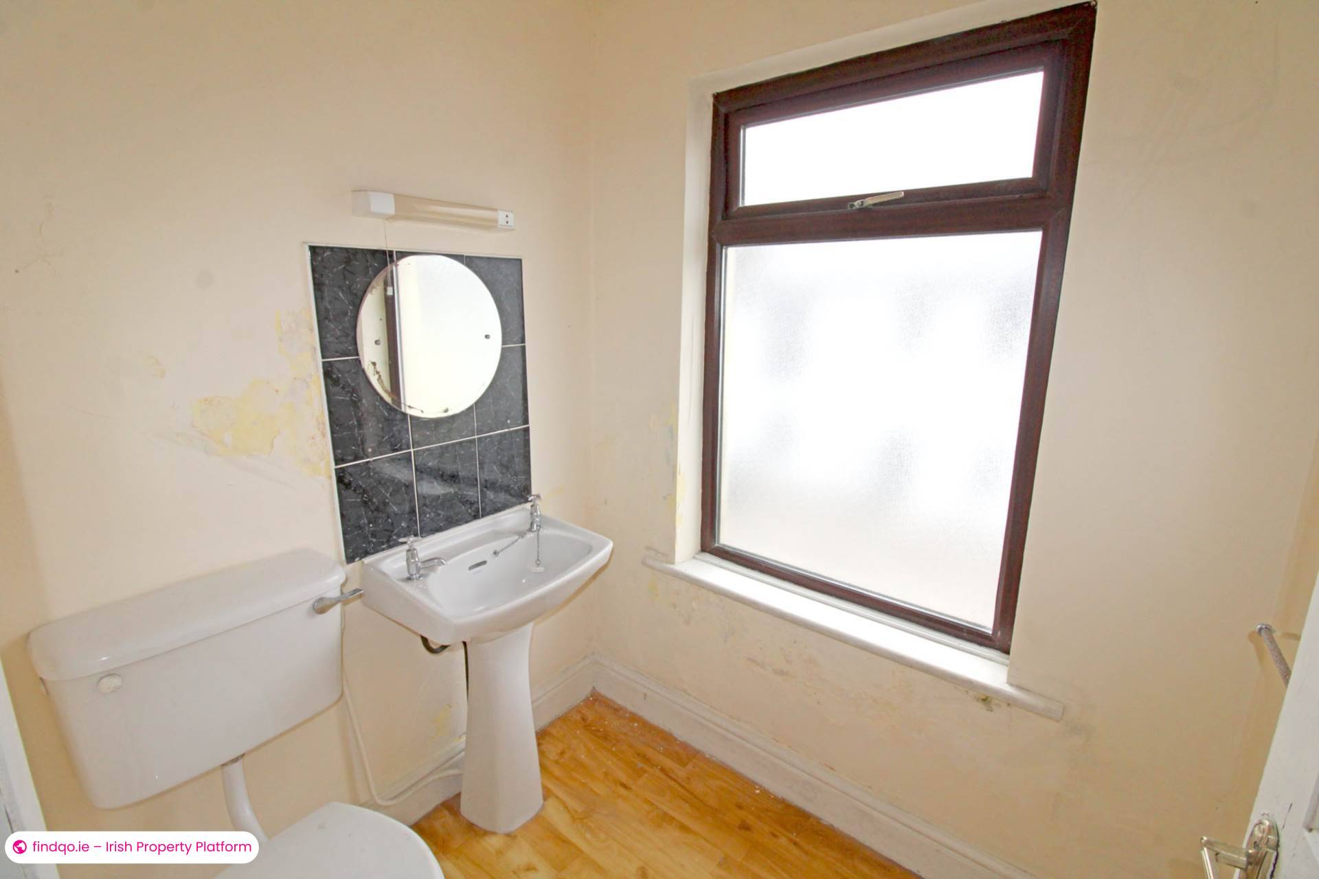 Semi-detached house for Sale in Crossmolina, Mayo