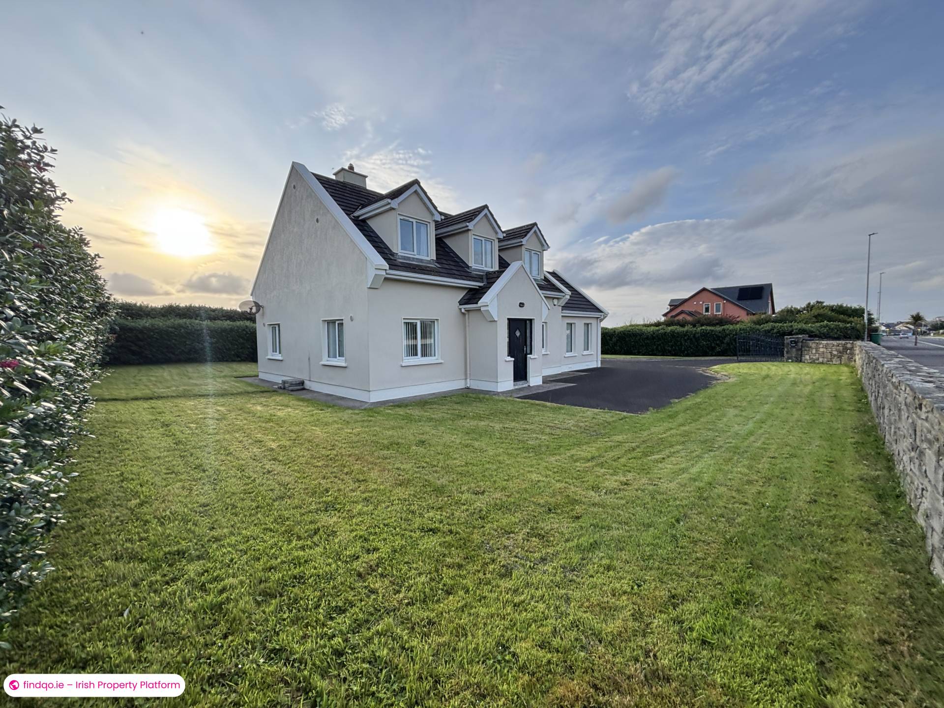 Detached house for Sale in Enniscrone, Sligo