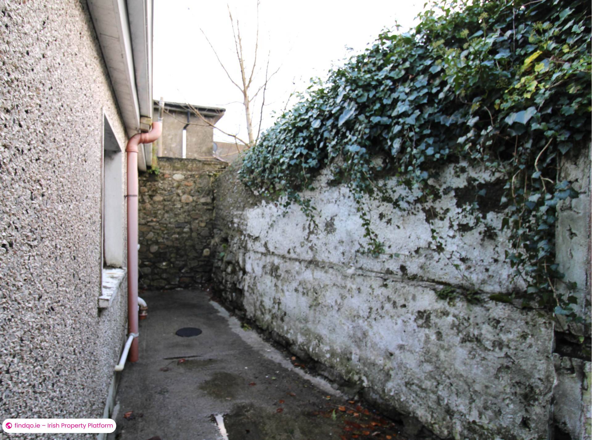 End of terrace house for Sale in Ballina, Mayo