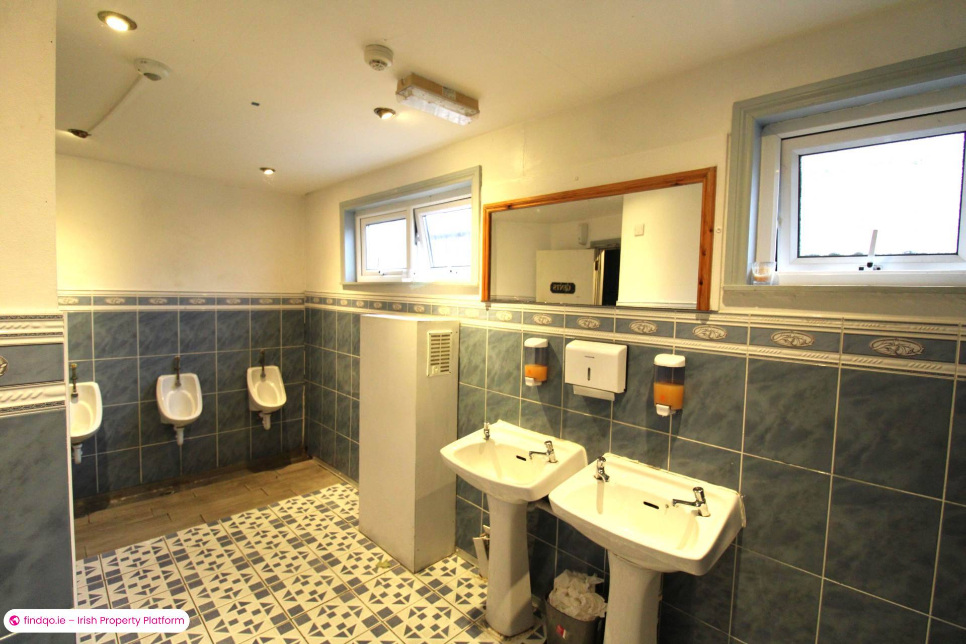 End of terrace house for Sale in Crossmolina, Mayo
