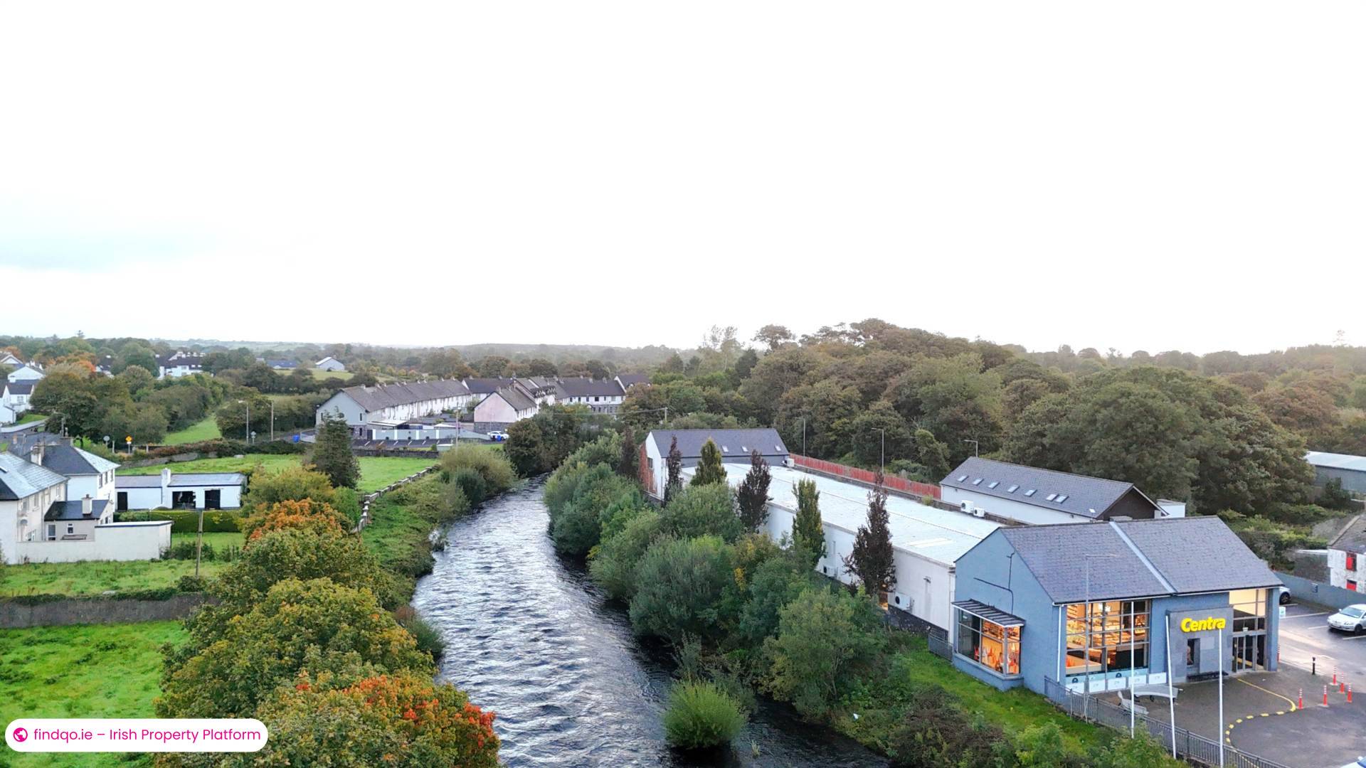 End of terrace house for Sale in Crossmolina, Mayo