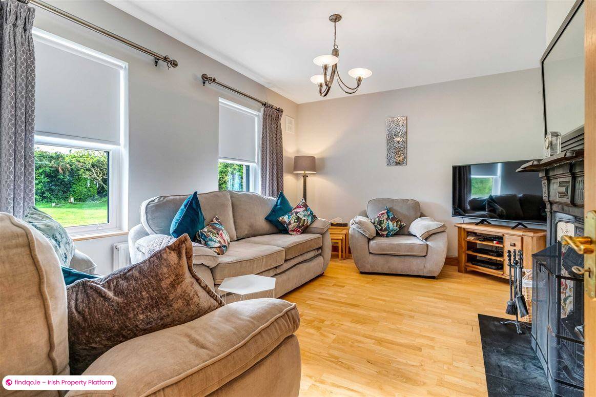 Detached house for Sale in The Ward, Dublin 11