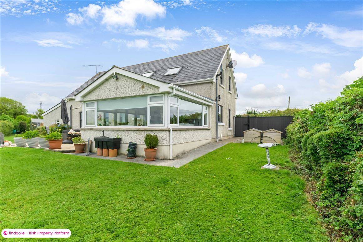 Detached house for Sale in The Ward, Dublin 11