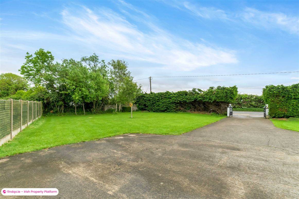 Detached house for Sale in The Ward, Dublin 11