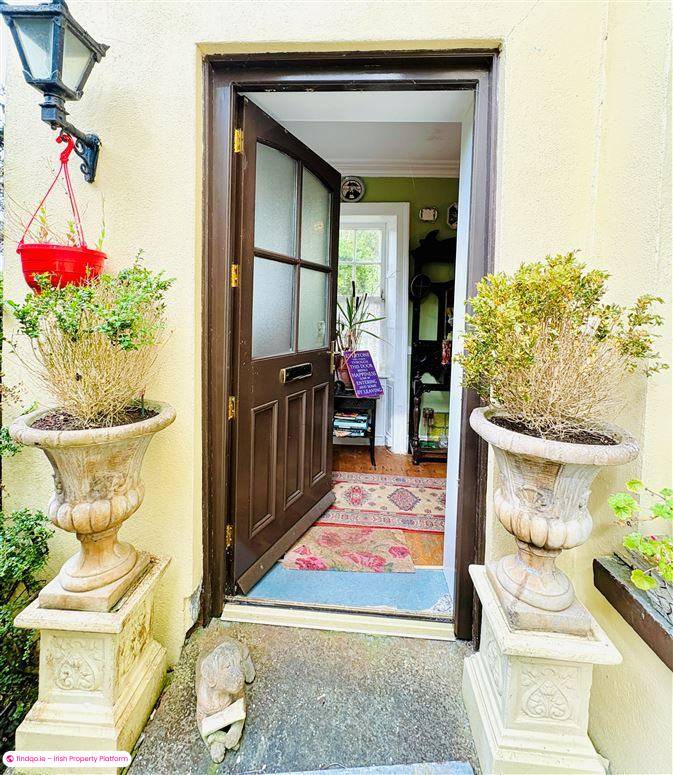 Detached house for Sale in Fenit, Kerry