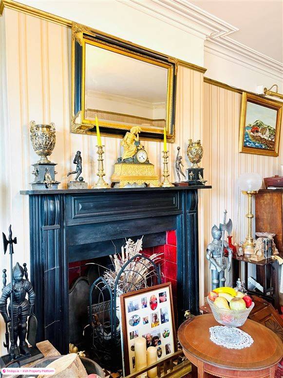 Detached house for Sale in Fenit, Kerry