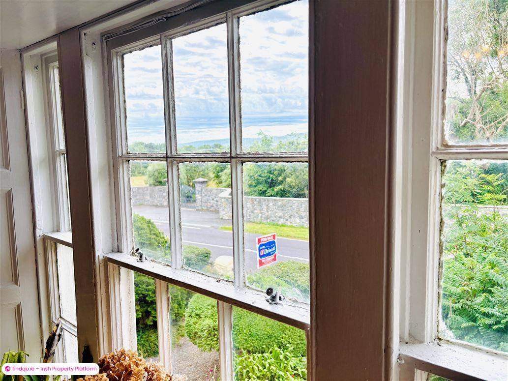 Detached house for Sale in Fenit, Kerry