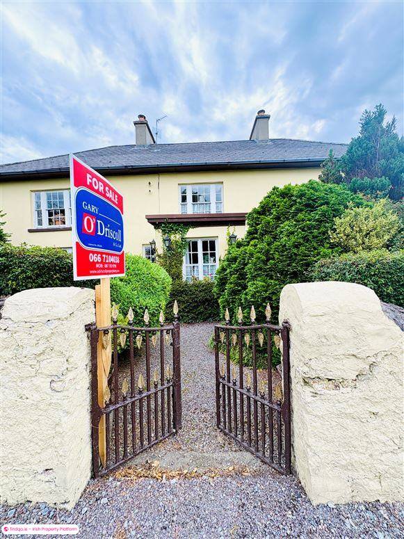 Detached house for Sale in Fenit, Kerry