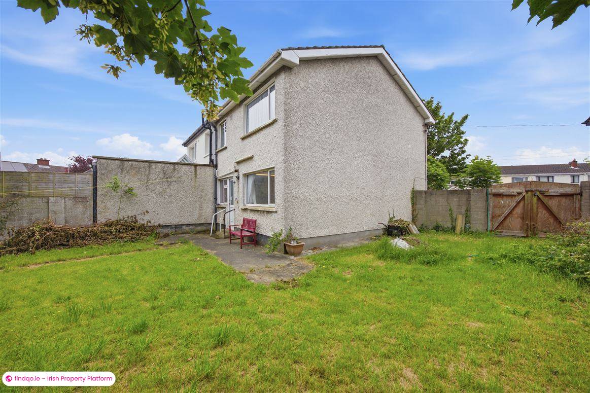 Semi-detached house for Sale in Dublin 5