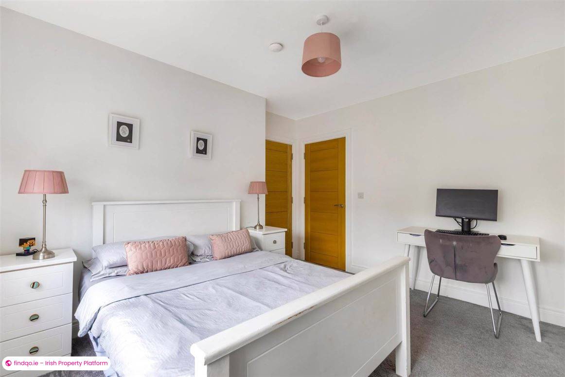 Semi-detached house for Sale in Blackrock, Louth