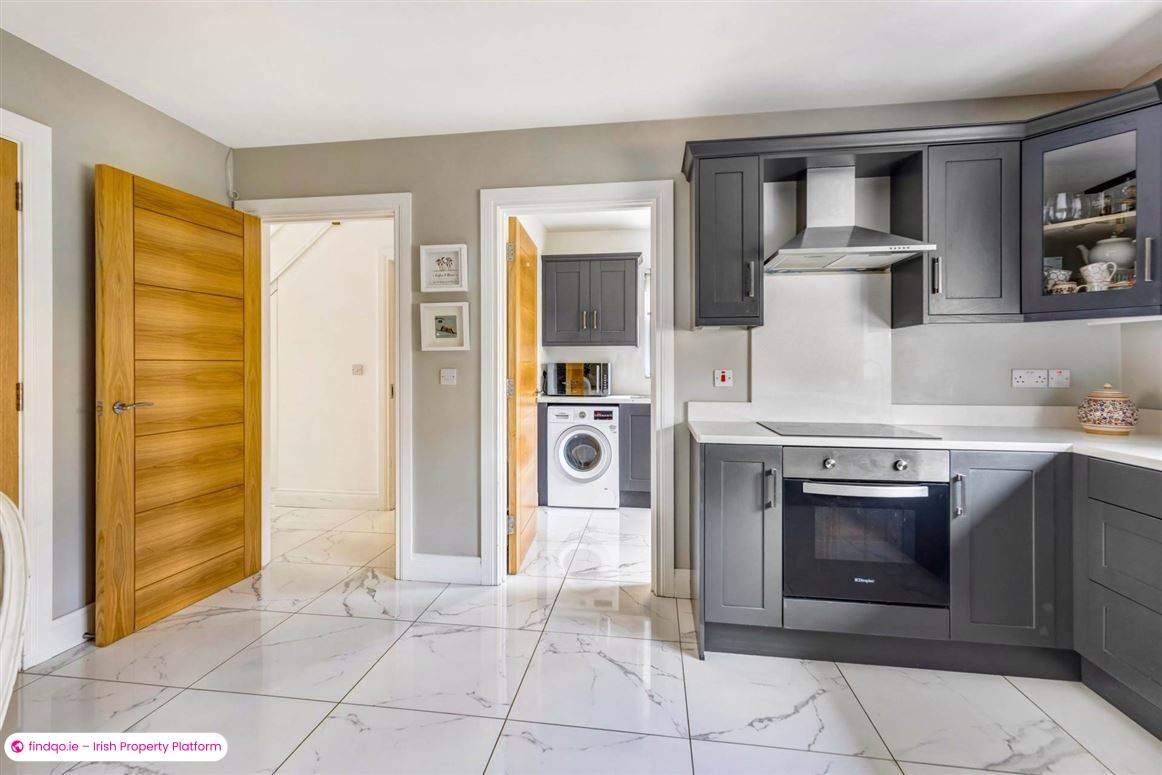 Semi-detached house for Sale in Blackrock, Louth