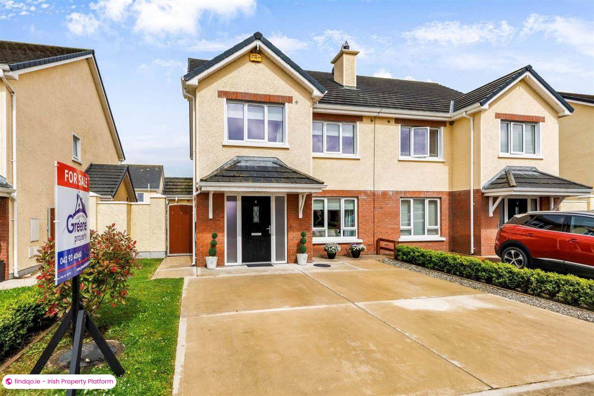 Semi-detached house for Sale in Blackrock, Louth