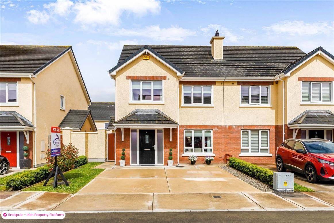 Semi-detached house for Sale in Blackrock, Louth