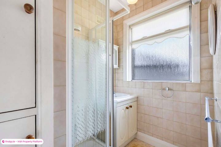 Semi-detached house for Sale in Dundalk, Louth