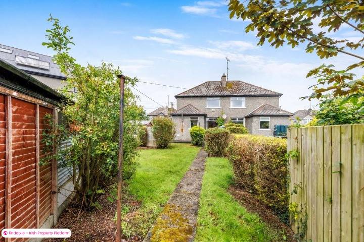 Semi-detached house for Sale in Dundalk, Louth