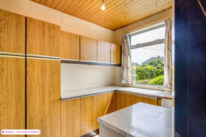 Semi-detached house for Sale in Dundalk, Louth