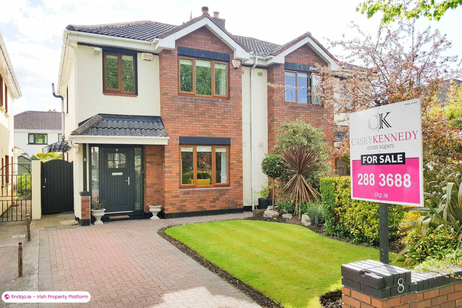 Semi-detached house for Sale in Dublin 24