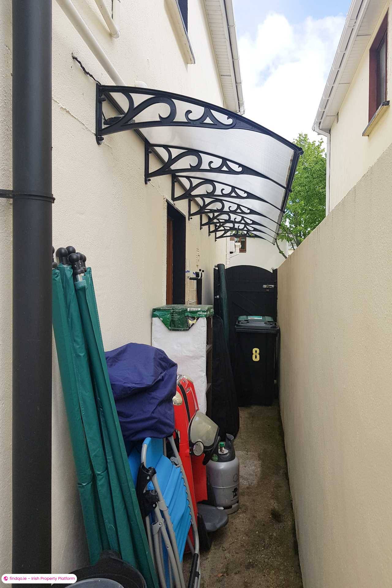 Semi-detached house for Sale in Dublin 24