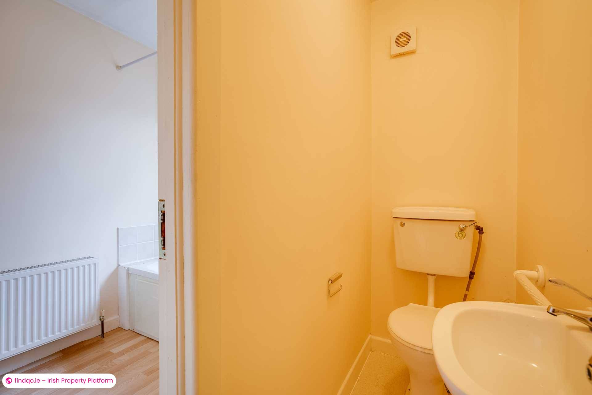 Semi-detached house for Sale in Stillorgan, Dublin (County)