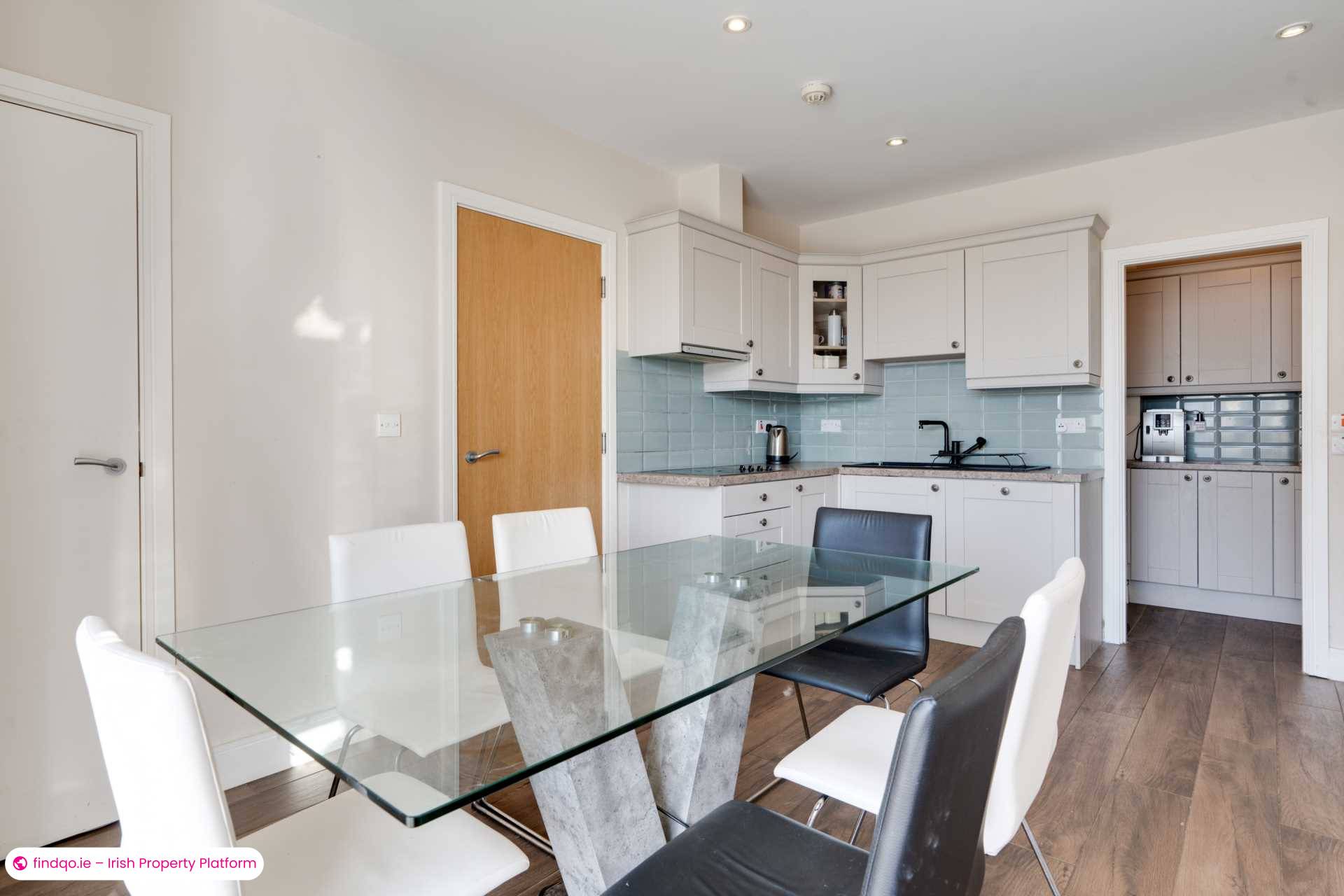 Terraced house for Sale in Dublin 18