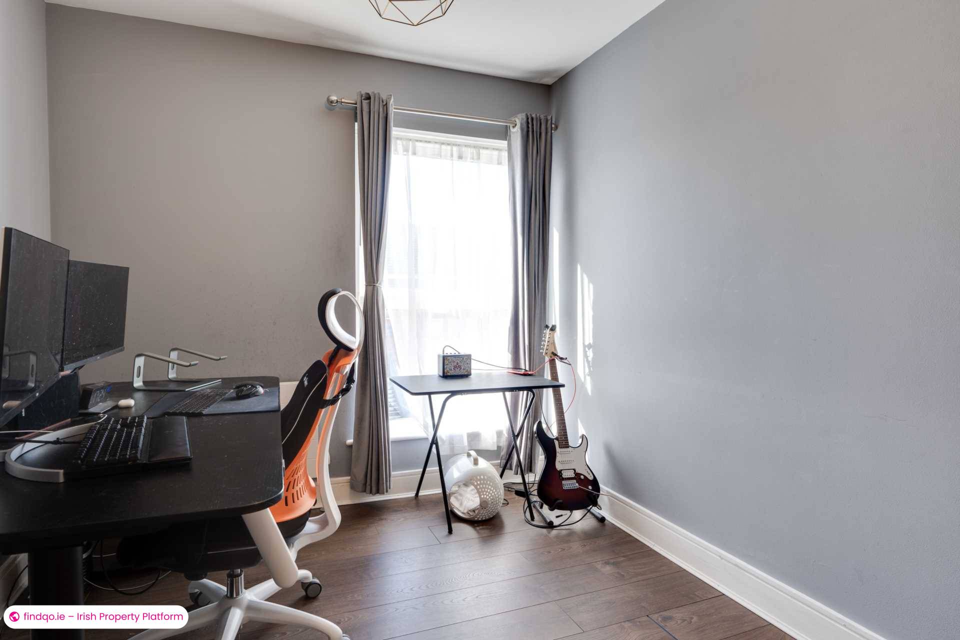 Terraced house for Sale in Dublin 18