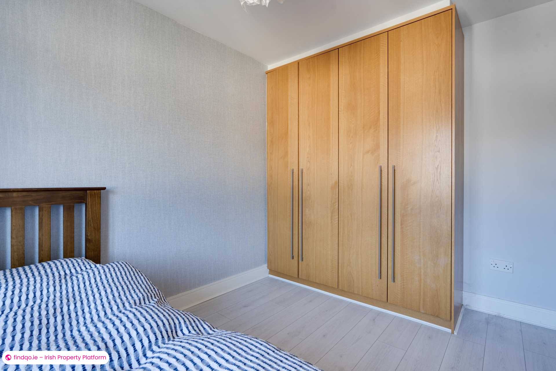 Terraced house for Sale in Dublin 18