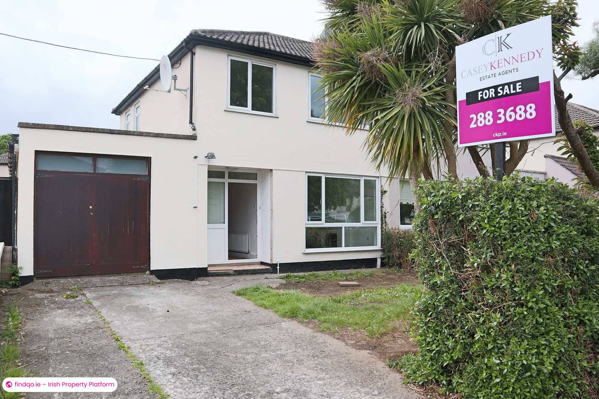 Semi-detached house for Sale in Dublin 24