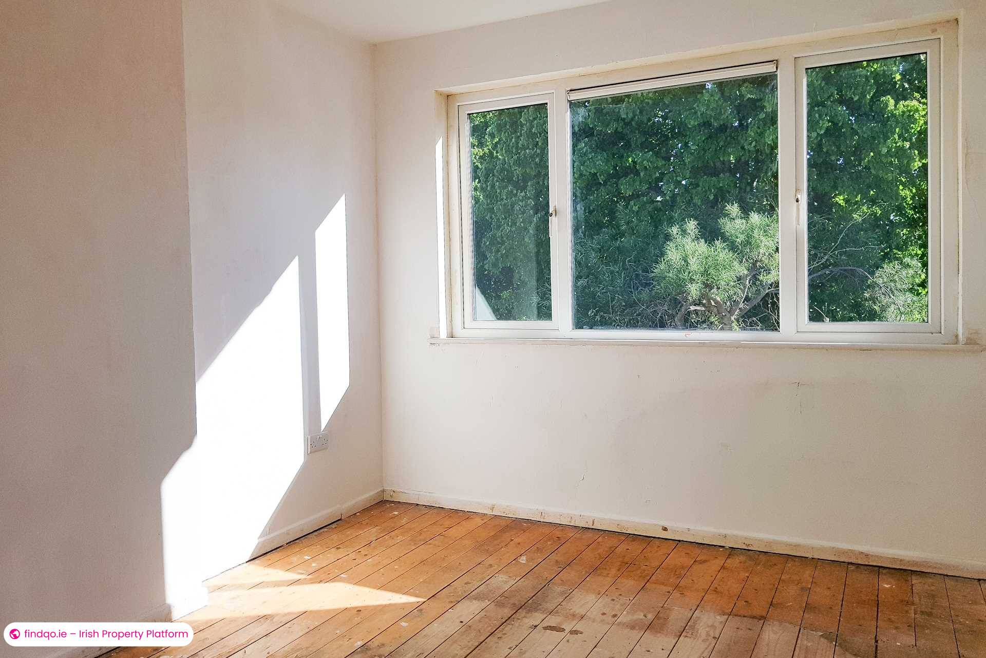 Semi-detached house for Sale in Dublin 24