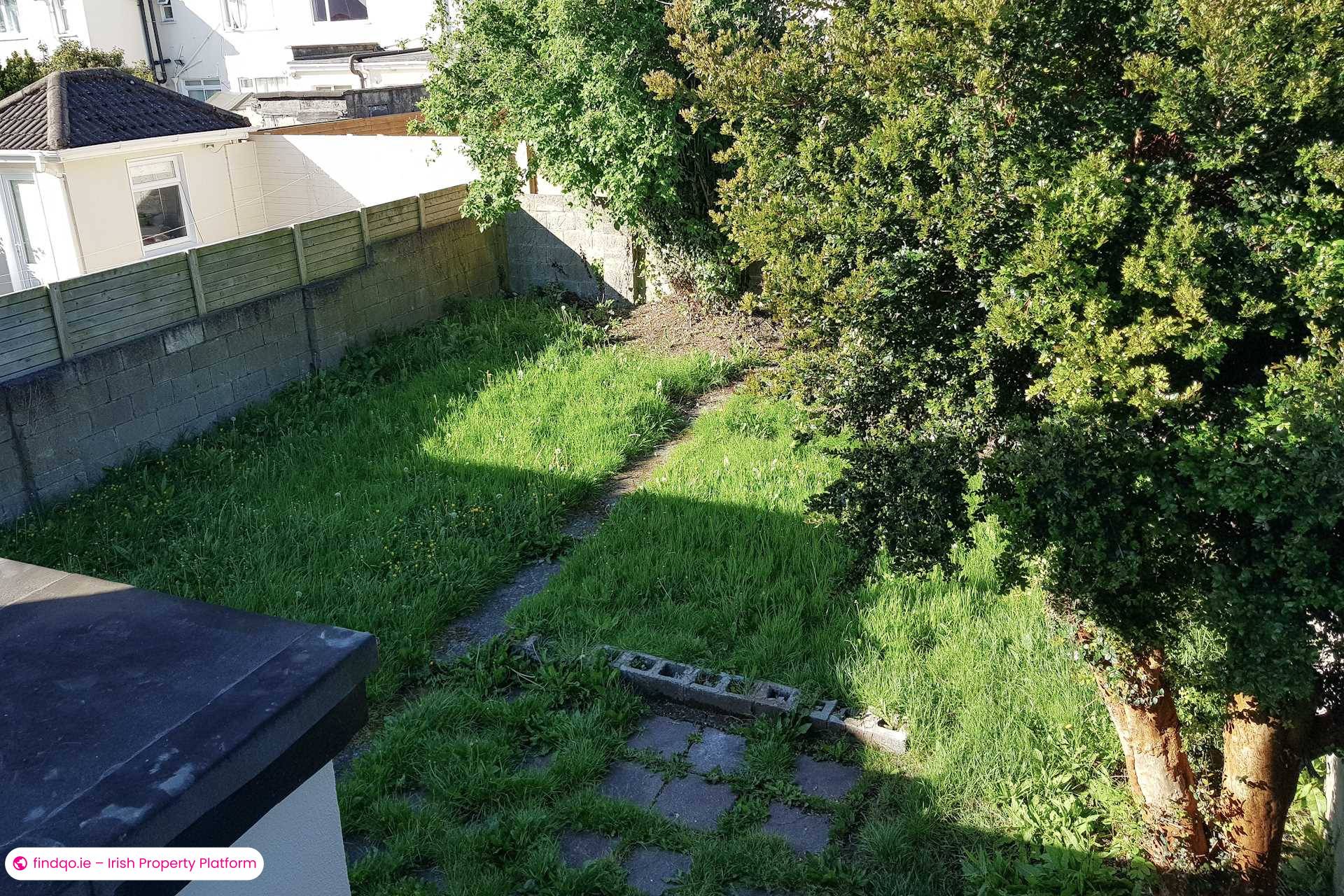 Semi-detached house for Sale in Dublin 24
