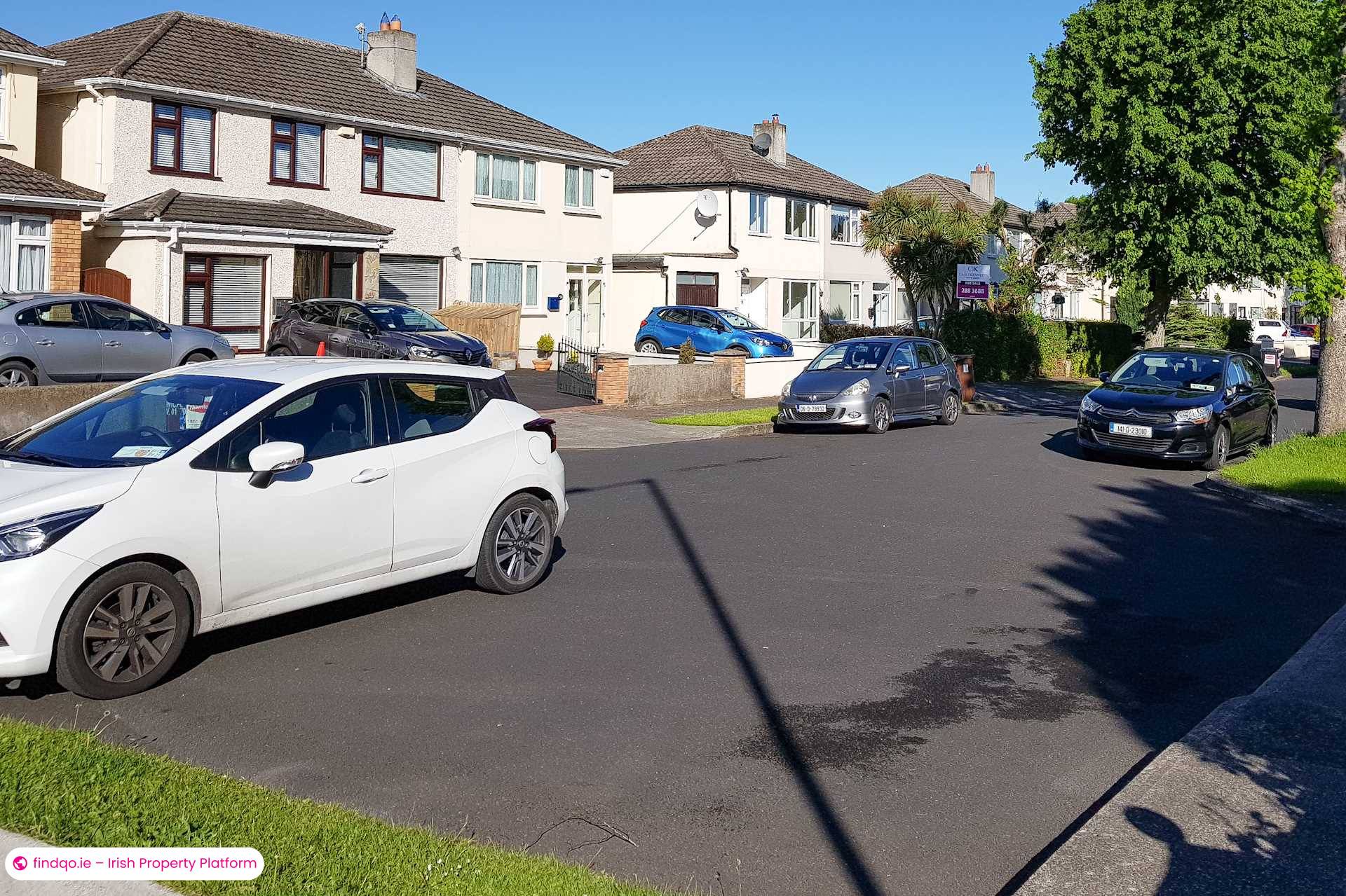Semi-detached house for Sale in Dublin 24