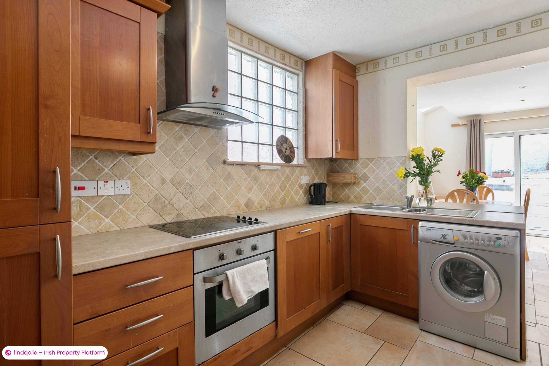 Semi-detached house for Sale in Dublin 18