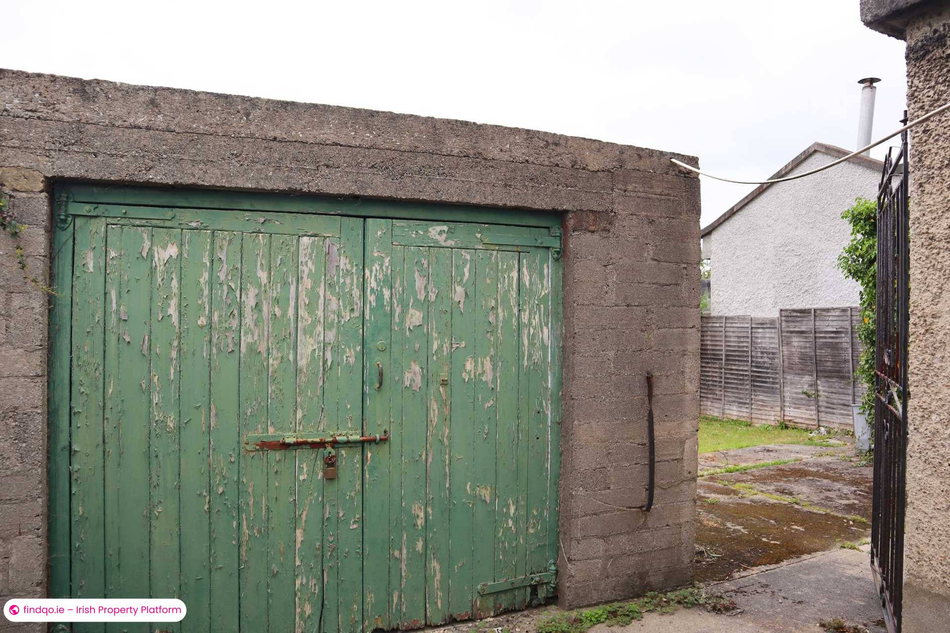 Semi-detached house for Sale in Dublin 16