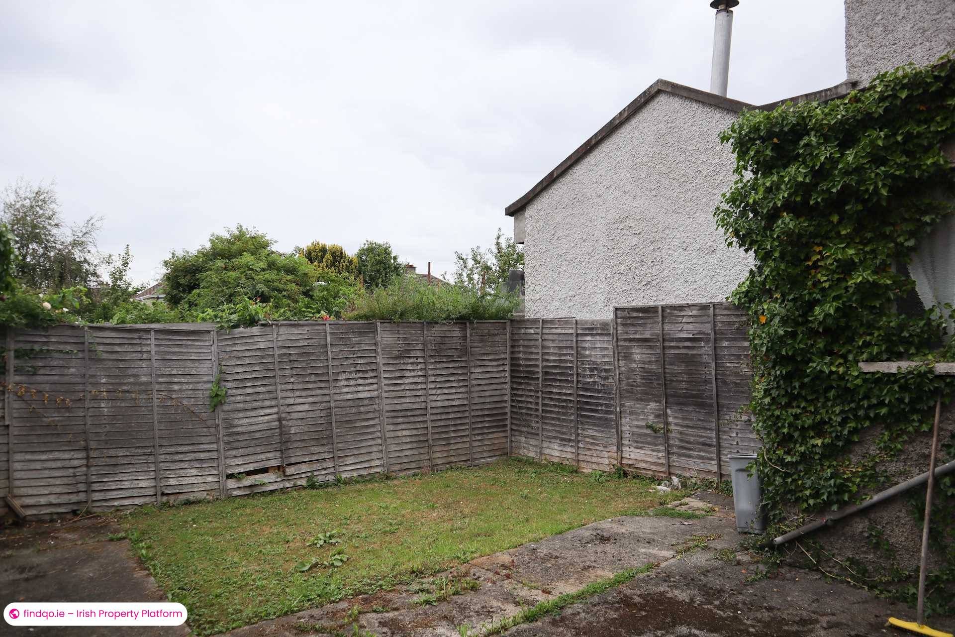 Semi-detached house for Sale in Dublin 16