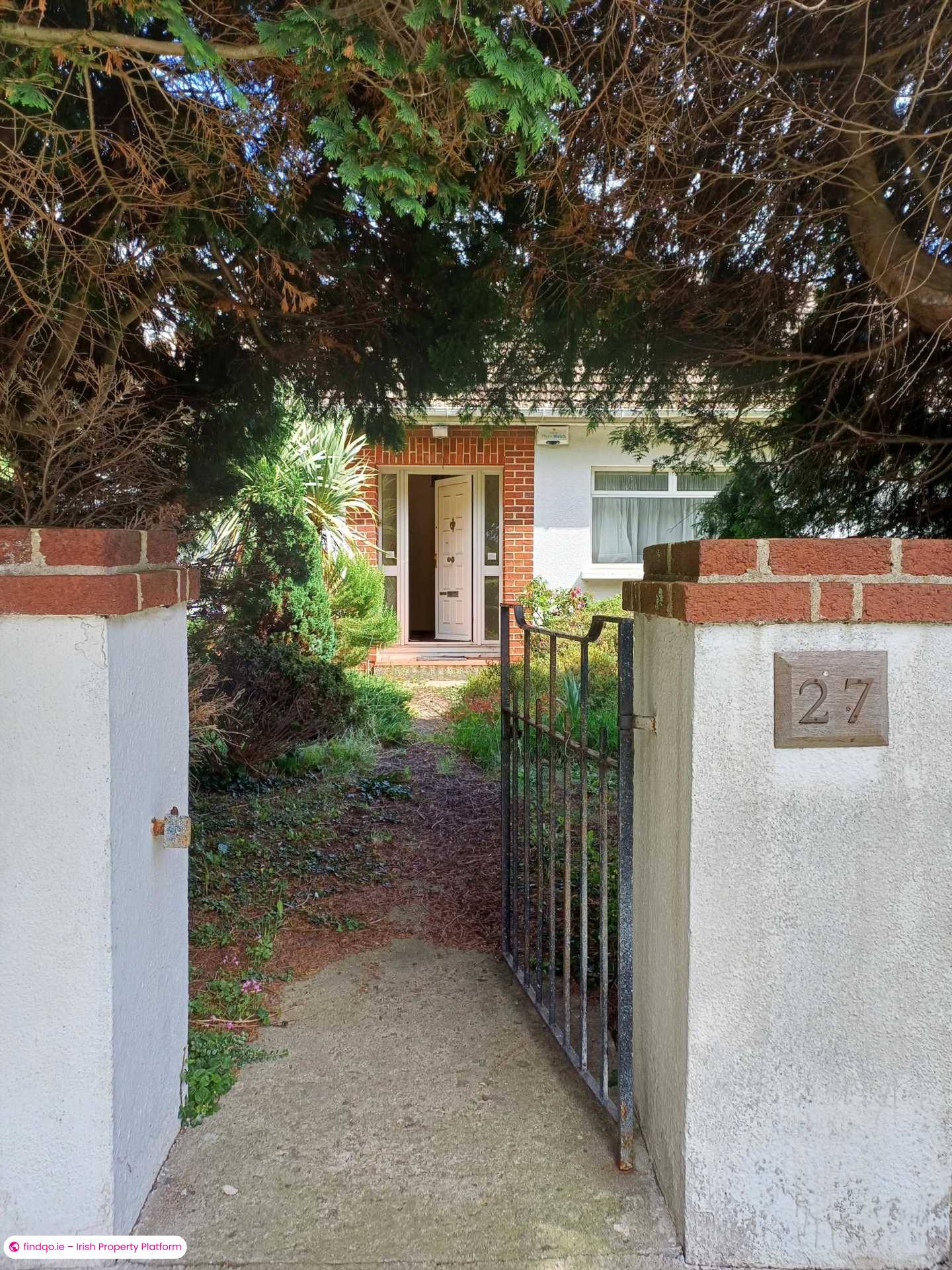 Bungalow for Sale in Mount Merrion, Dublin (County)