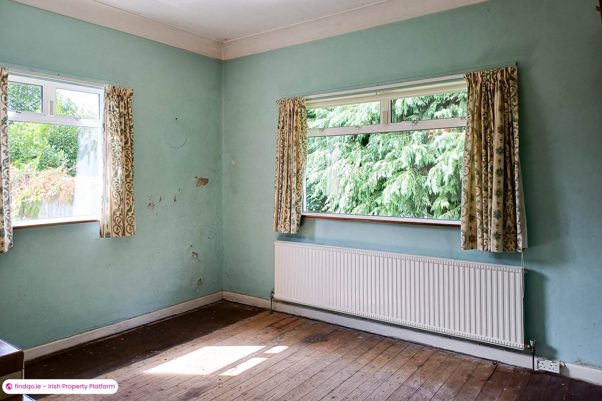 Bungalow for Sale in Mount Merrion, Dublin (County)
