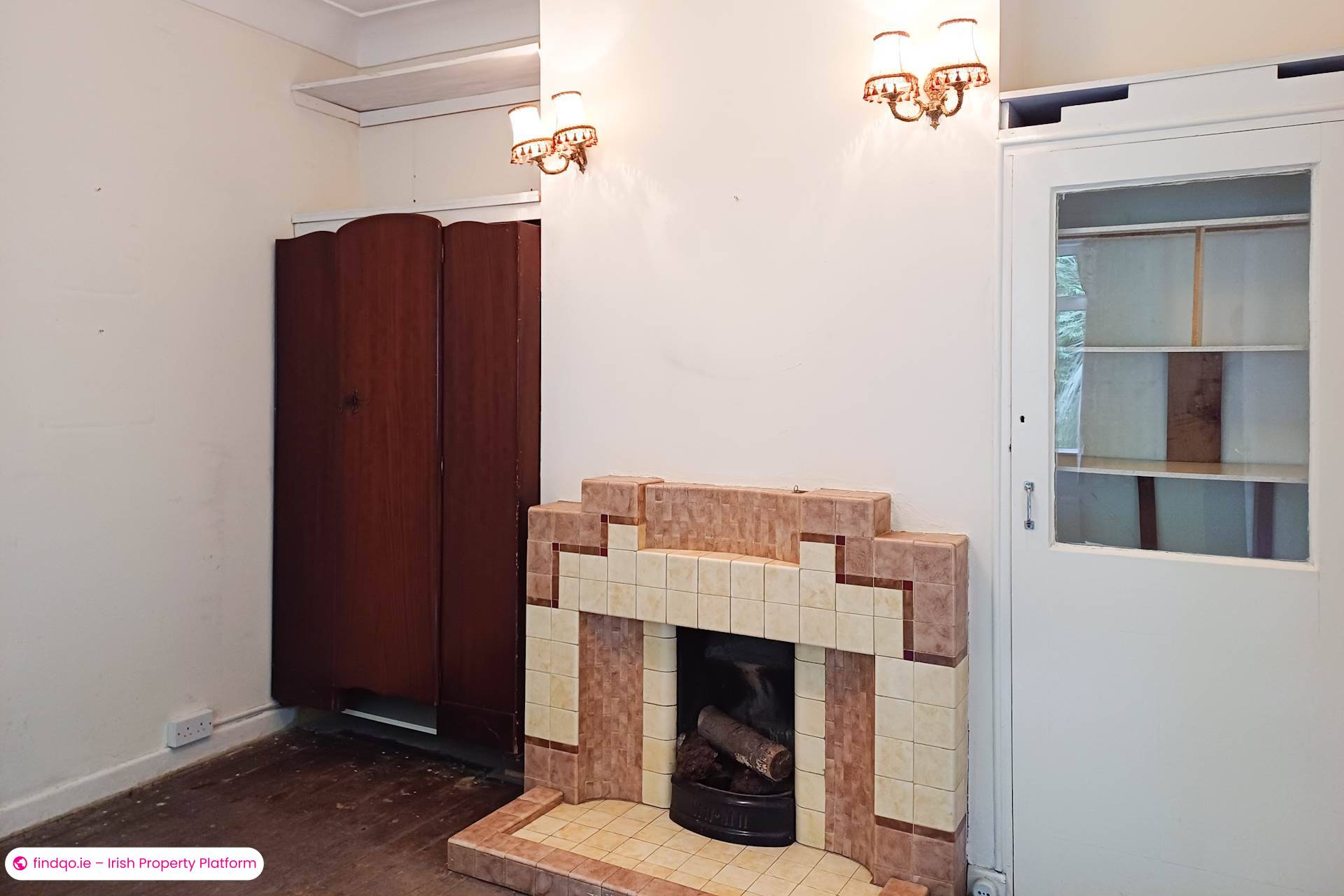 Bungalow for Sale in Mount Merrion, Dublin (County)