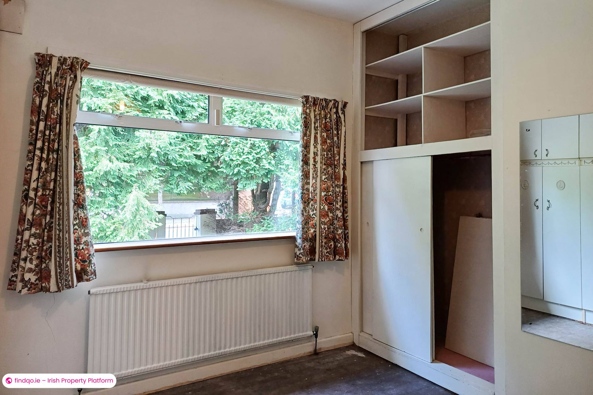 Bungalow for Sale in Mount Merrion, Dublin (County)