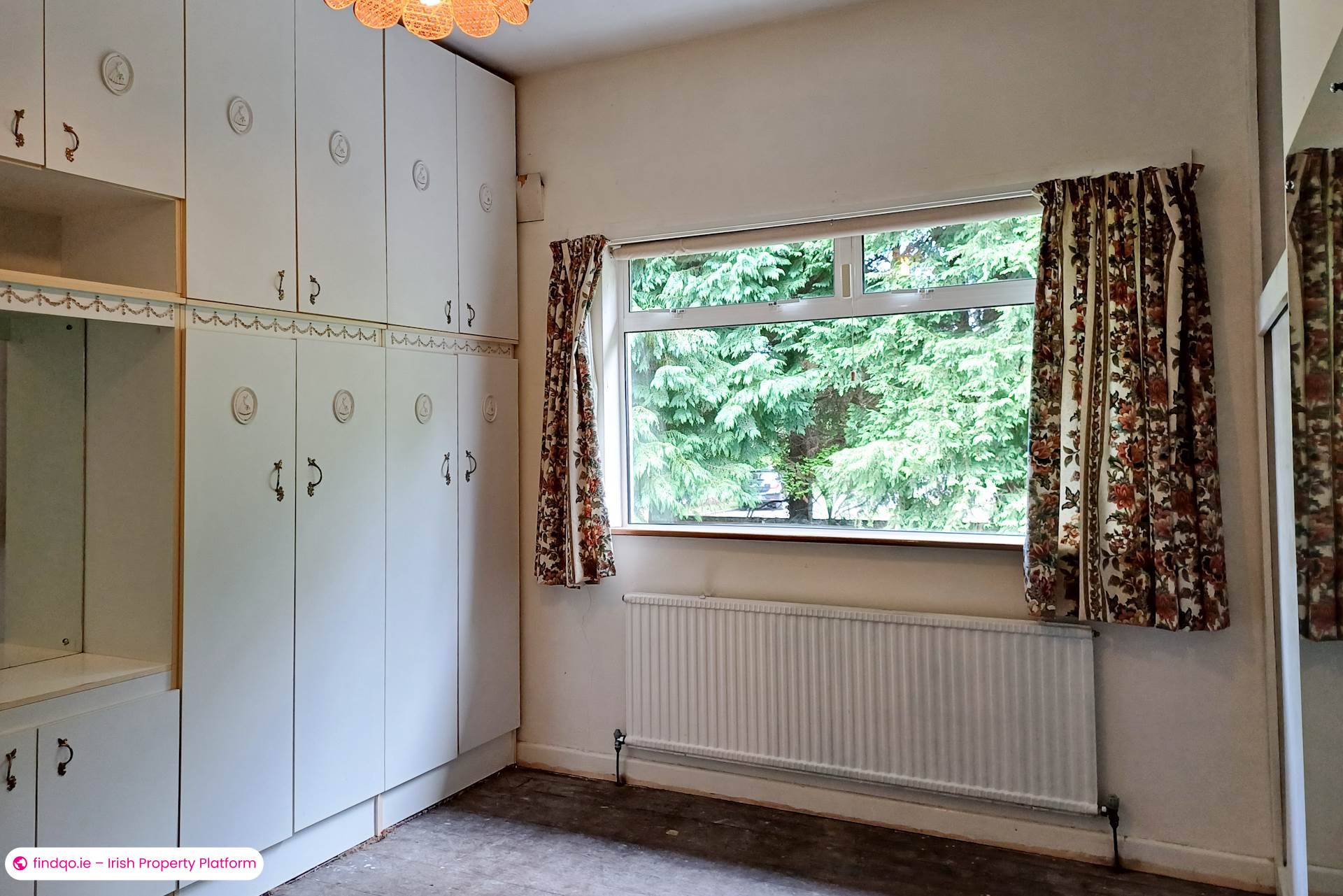 Bungalow for Sale in Mount Merrion, Dublin (County)