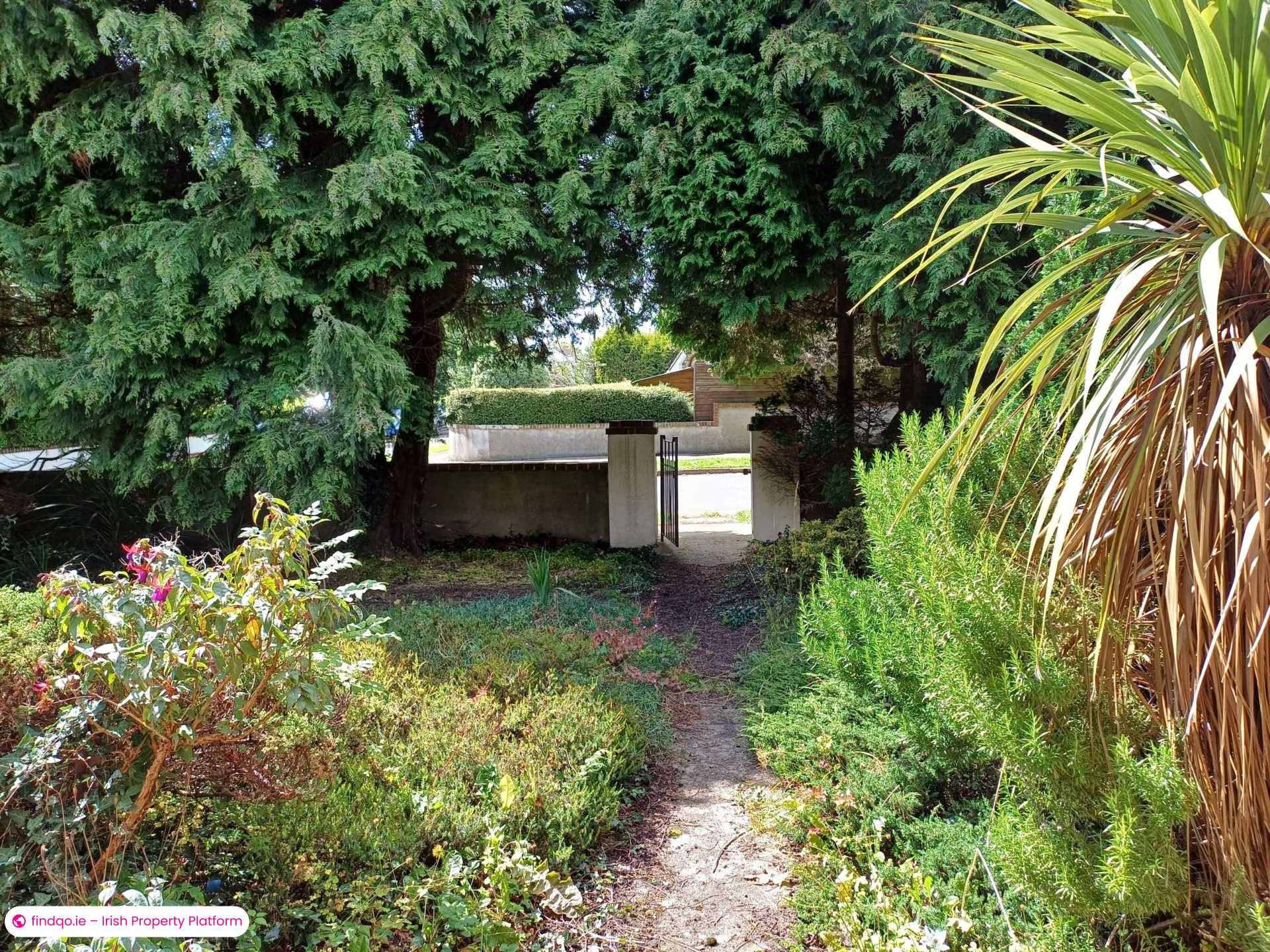 Bungalow for Sale in Mount Merrion, Dublin (County)