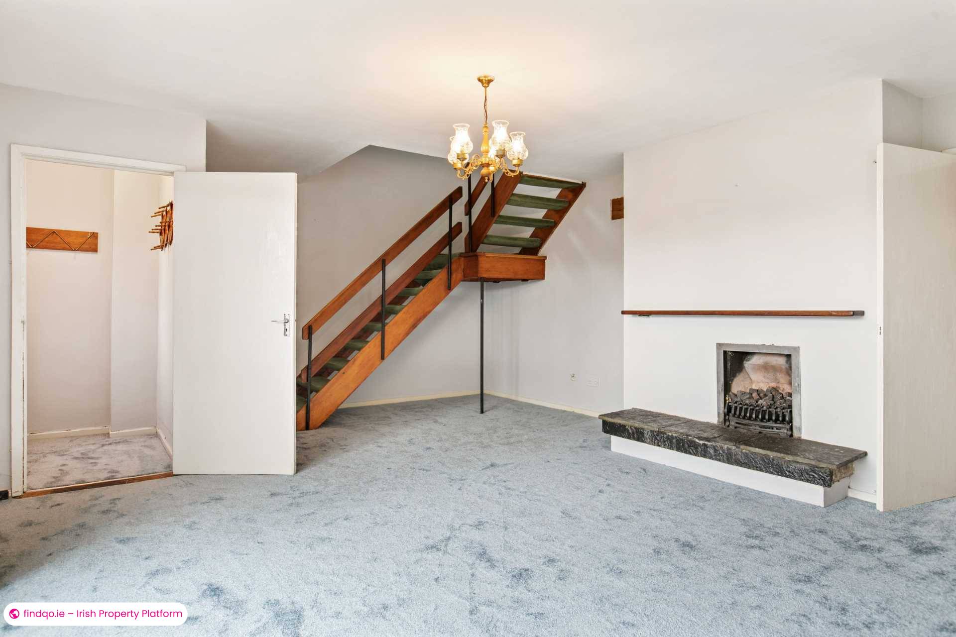 Semi-detached house for Sale in Stillorgan, Dublin (County)