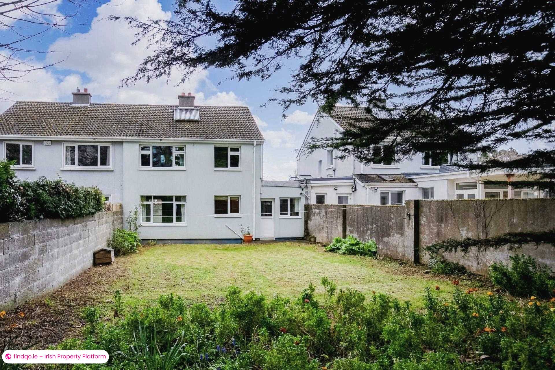 Semi-detached house for Sale in Stillorgan, Dublin (County)